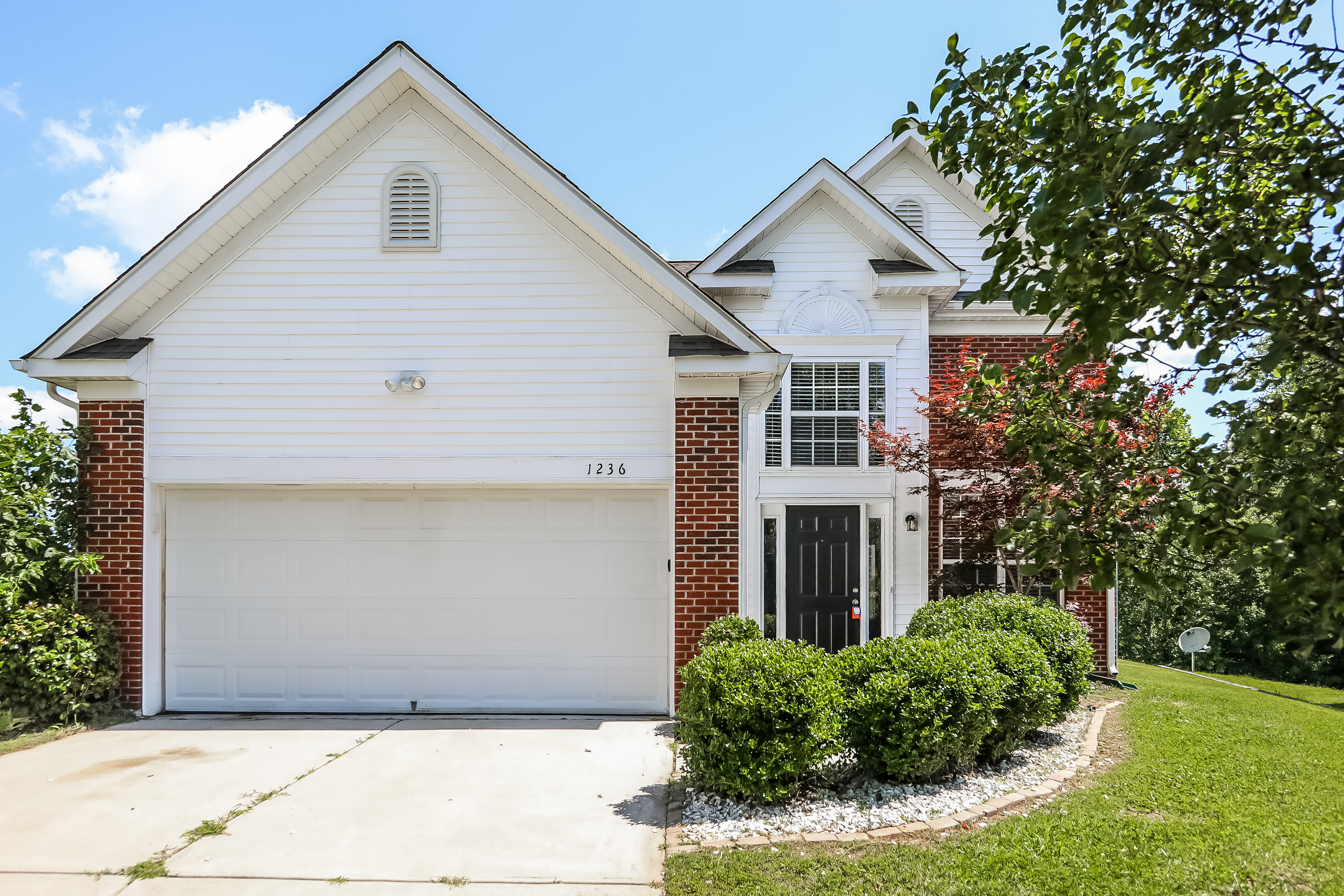 1236 Burkston Ct High Point, NC 27262